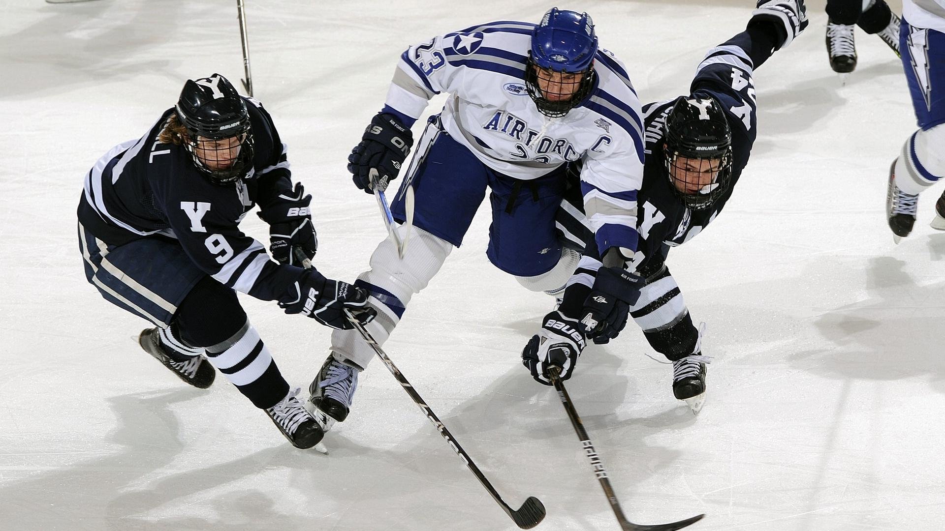 从业者炒股被罚1.59亿，行业再敲警钟，从业人员炒股 行政处罚